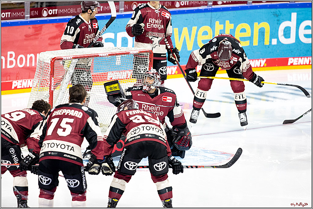 PENNY DEL;  Koelner Haie - Krefeld Pinguine; Koeln, 28.02.2021